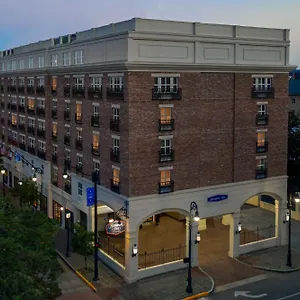 https://hampton-inn-savannah-historic-district.top-hotels-in-savannah.com